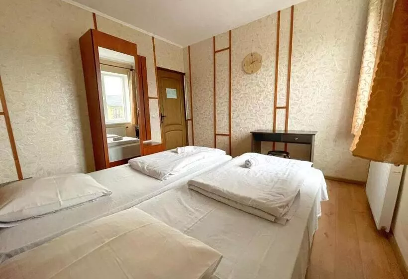 پانسیون Guest House Lviv