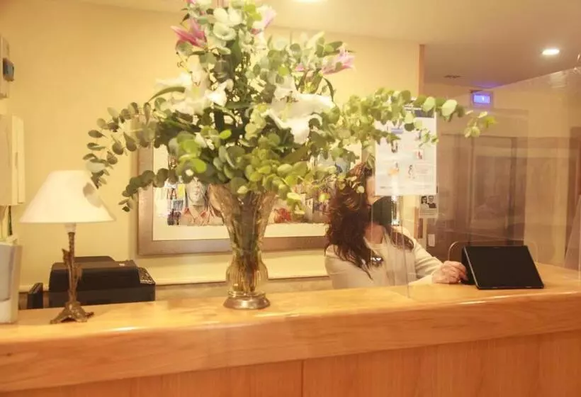 پانسیون Hostal Antigua Morellana
