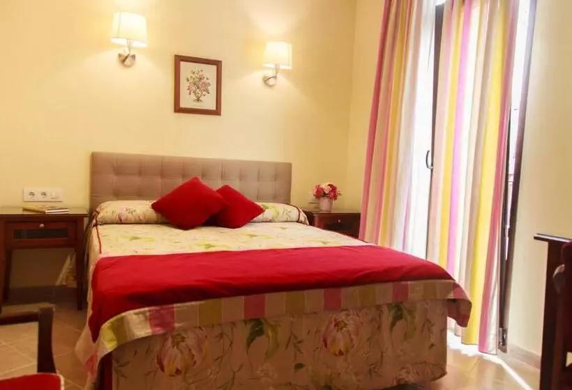 پانسیون Hostal Antigua Morellana