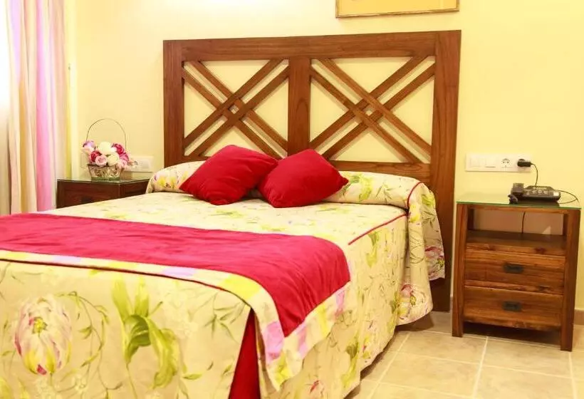پانسیون Hostal Antigua Morellana