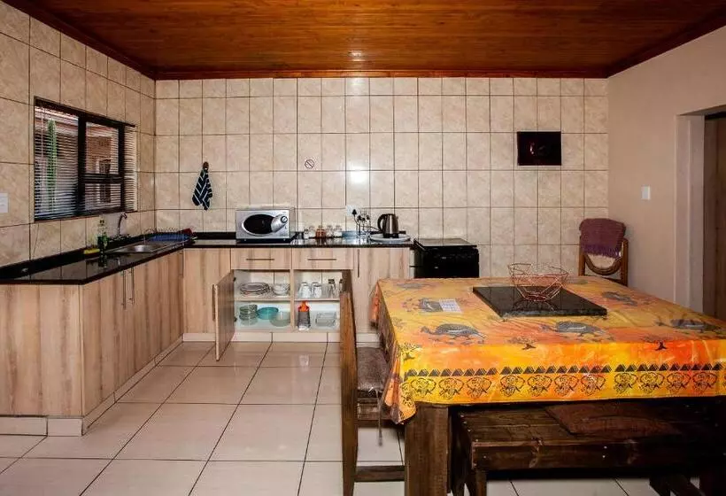 Majatalo Invite Guest House   Self Catering Accommodation In Vanderbijlpark