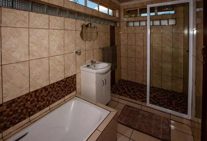 Majatalo Invite Guest House   Self Catering Accommodation In Vanderbijlpark