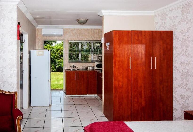 پانسیون Invite Guest House Self Catering Accommodation In Vanderbijlpark