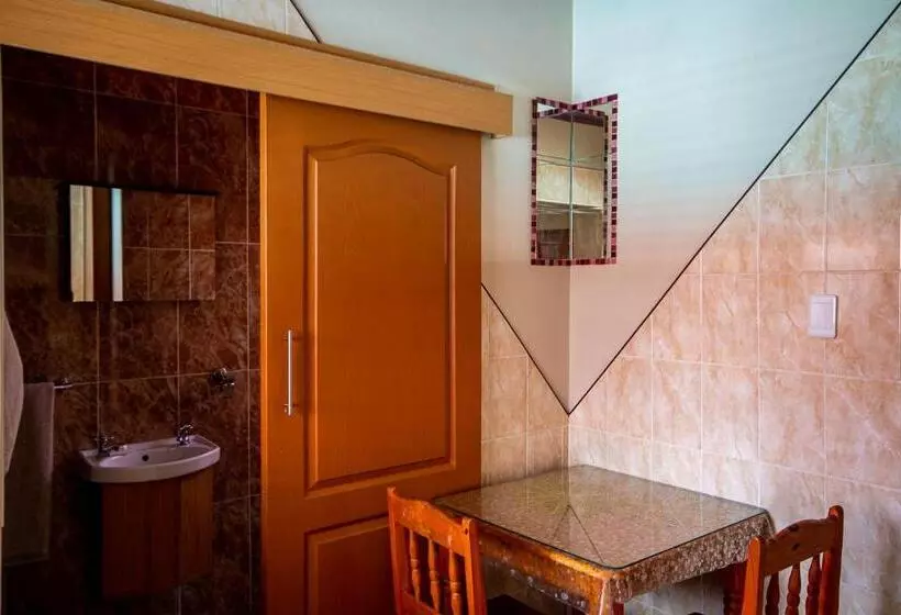 Majatalo Invite Guest House   Self Catering Accommodation In Vanderbijlpark