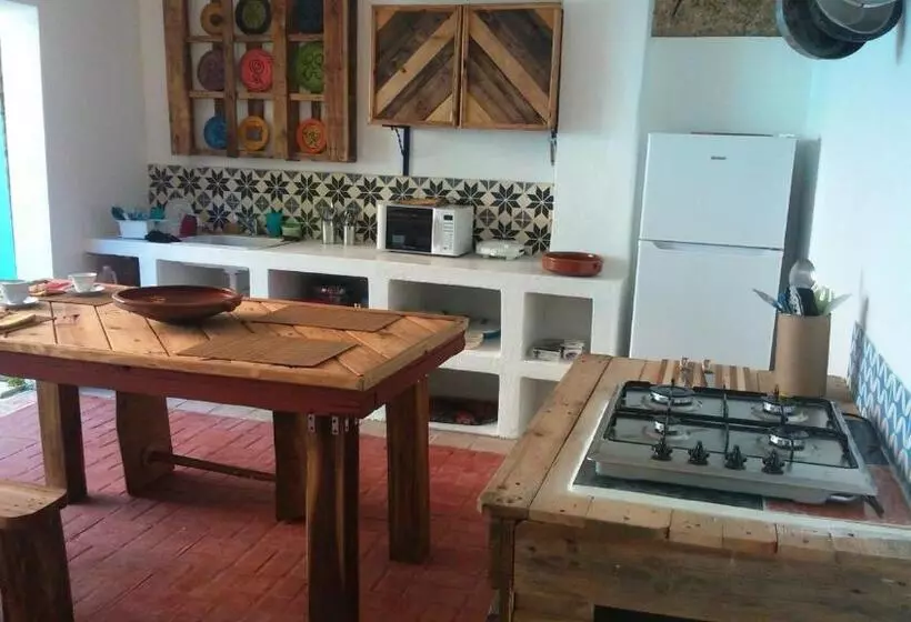 پانسیون La Choza Guesthouse