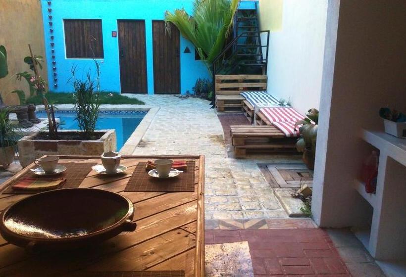 پانسیون La Choza Guesthouse