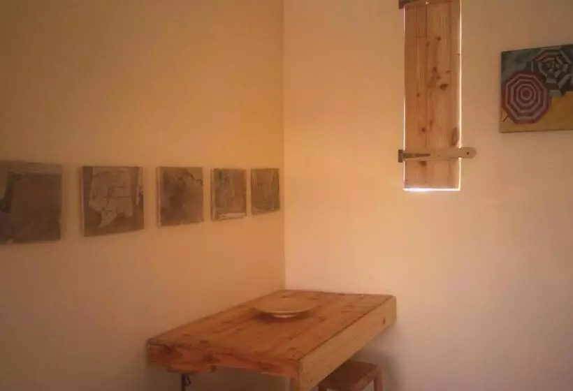 پانسیون La Choza Guesthouse