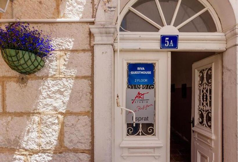 پانسیون Riva Guesthouse