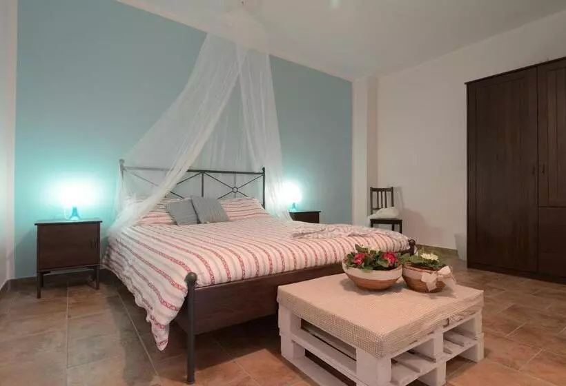 هتل Casetta Don Carlino