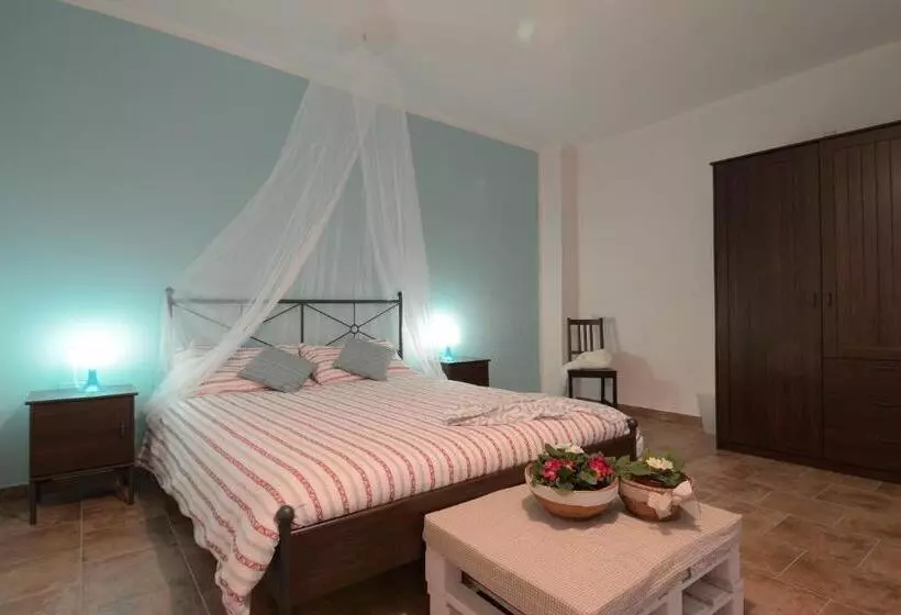 هتل Casetta Don Carlino