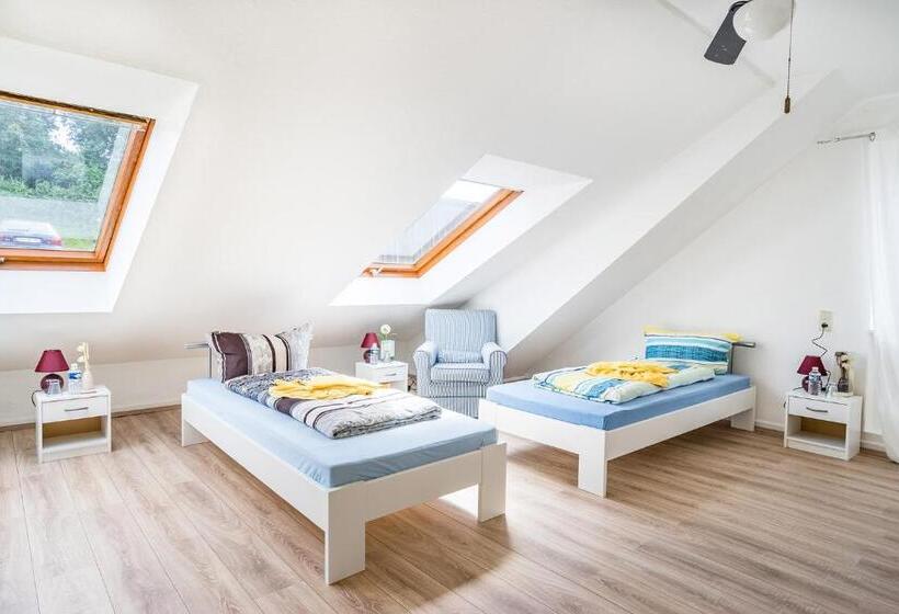 펜션 Nurburgring Rooms Pinocchio