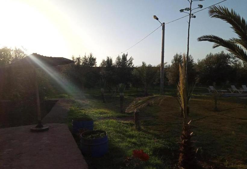 پانسیون Riad Villa Touka