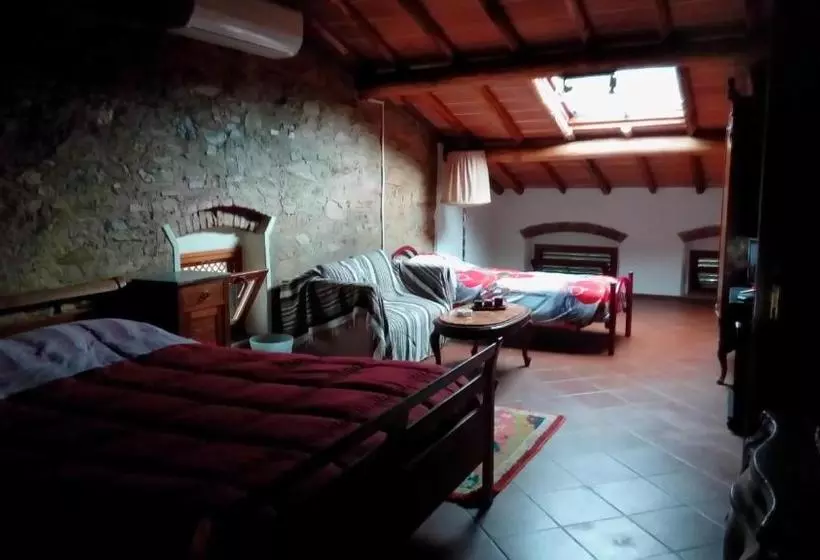 پانسیون Tuskany Stonehouse