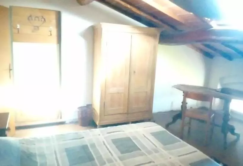 پانسیون Tuskany Stonehouse