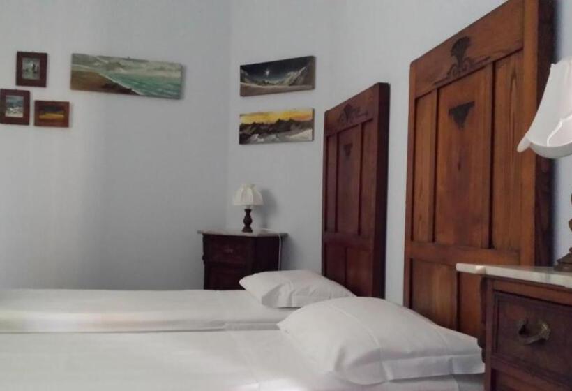 هتل Agriturismo Podere La Cascata