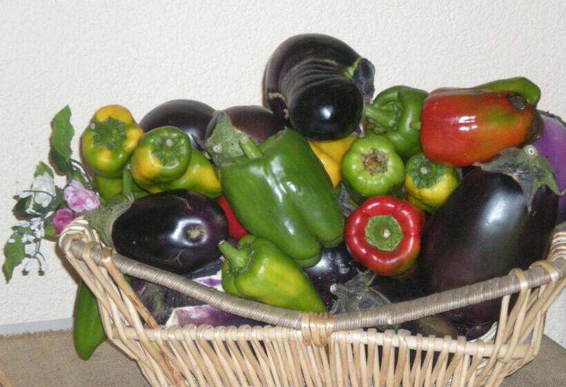 هتل Agriturismo Podere La Cascata