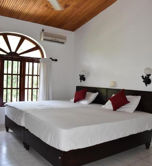 ペンション Sethra Villa Bentota