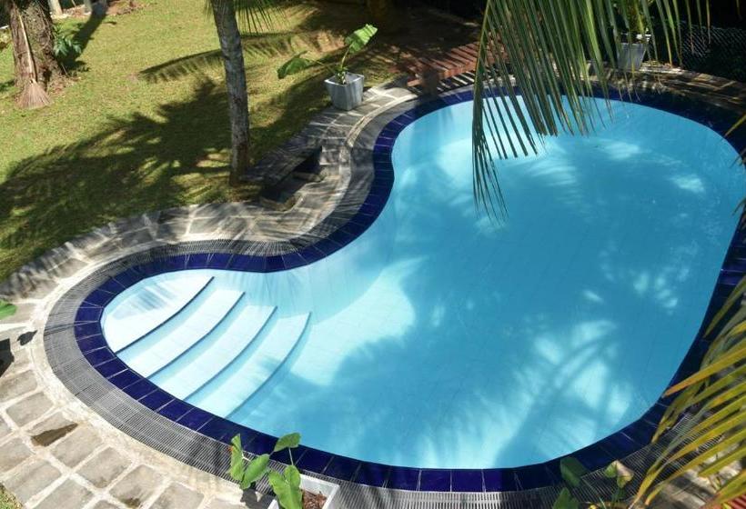 ペンション Sethra Villa Bentota