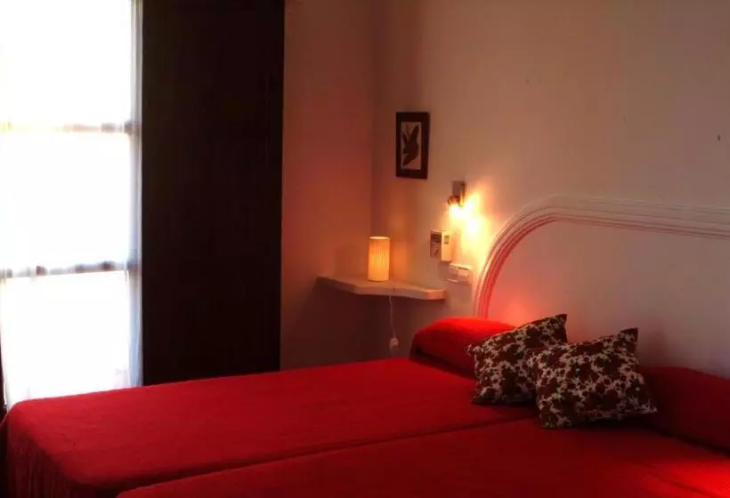 ユースホステル La Casa De La Iglesia