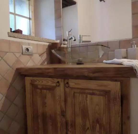 هتل Agriturismo Sa Mendhula