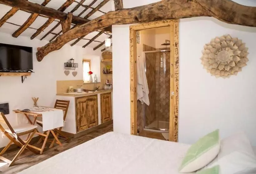 هتل Agriturismo Sa Mendhula