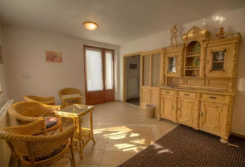 Majatalo Harrachovská Hacienda