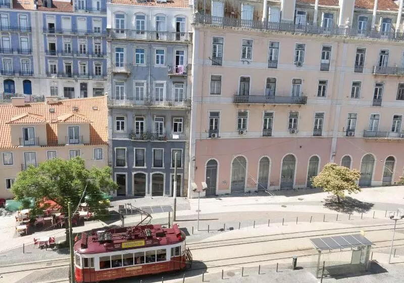 پانسیون Lisbon Checkin Guesthouse