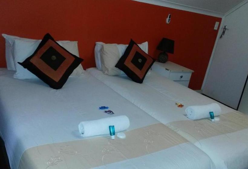 بنسيون Phomolo Guest House