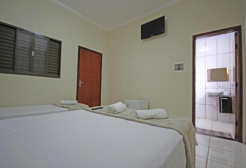 膳宿费 Pousada Facincani