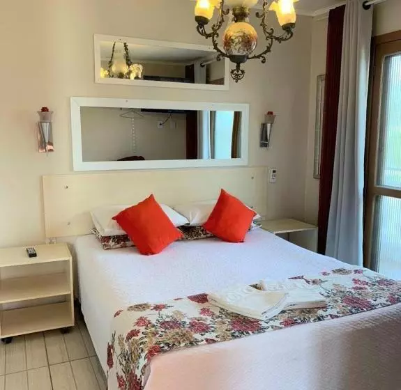 ペンション Pousada Krolow