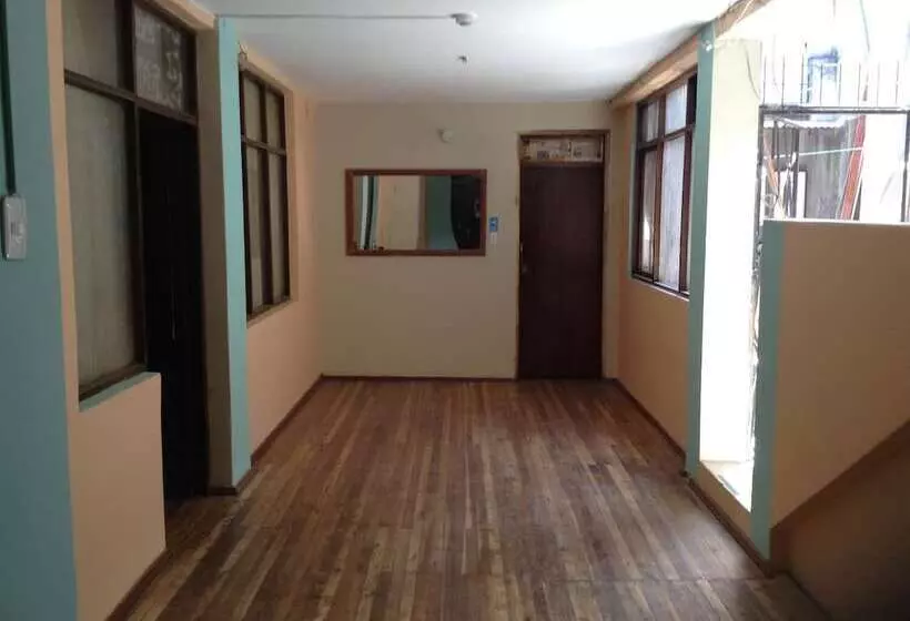 پانسیون Hostal Buenos Aires
