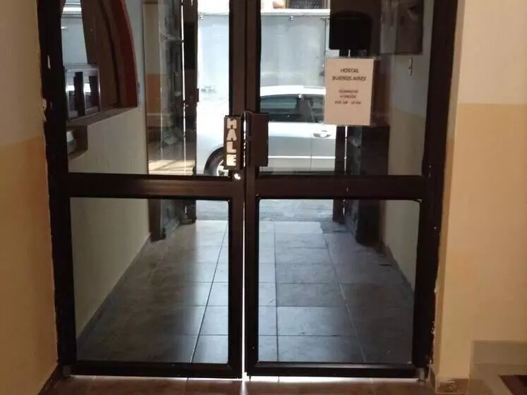 پانسیون Hostal Buenos Aires