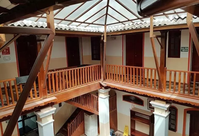 پانسیون Hostal Buenos Aires