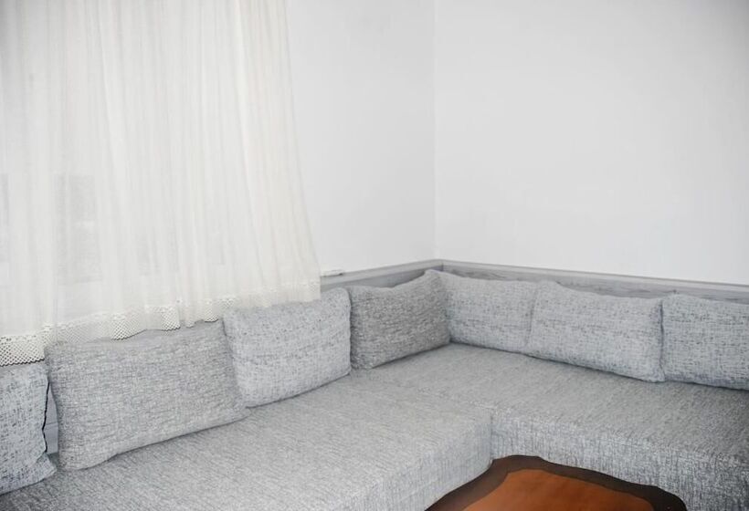 بنسيون Villa Mucho