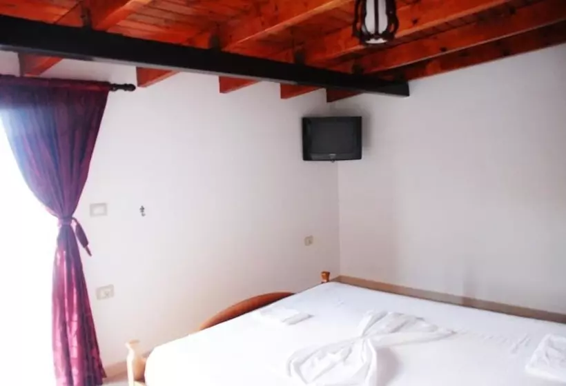 پانسیون Villa Mucho