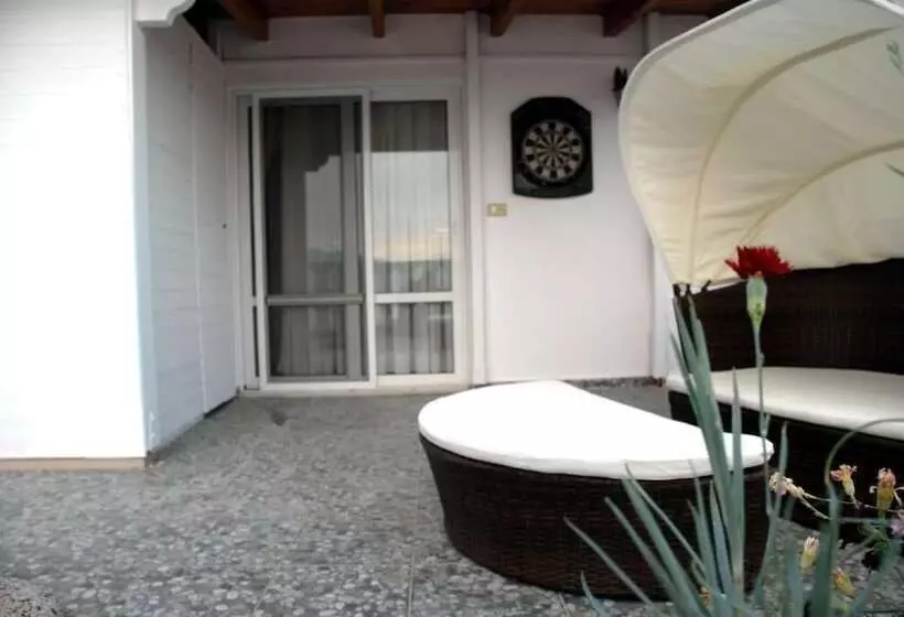 پانسیون Villa Mucho