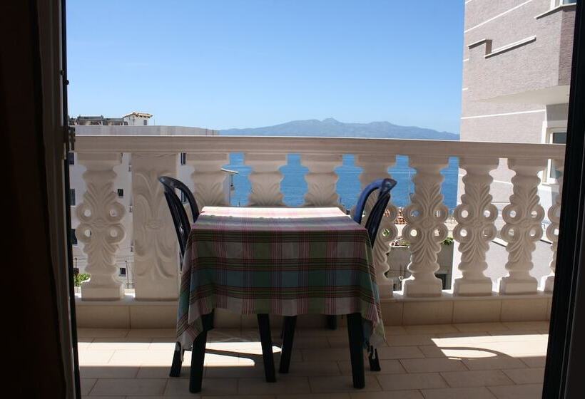 بنسيون Villa Mucho