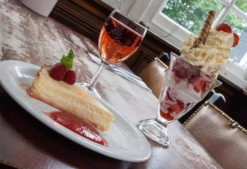 ユースホステル The Shandwick Inn