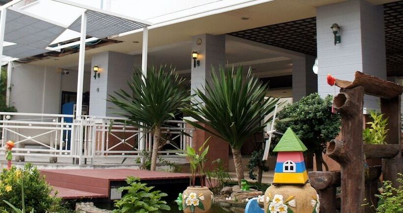 פנסיון Benjamart Residence