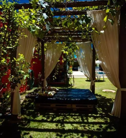 Majatalo Pousada Vila Nalu