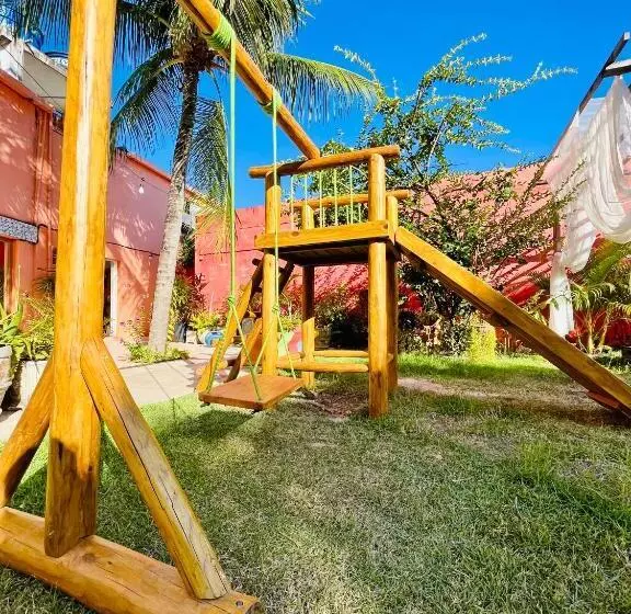 Majatalo Pousada Vila Nalu