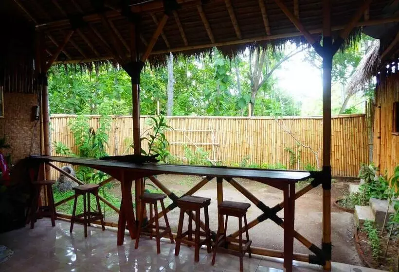 ペンション Shibui Garden Bungalows And Restaurant