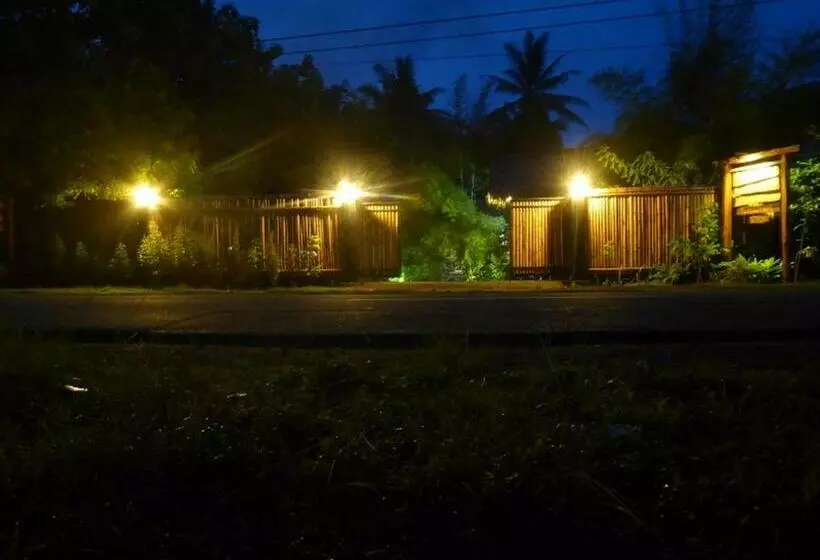 ペンション Shibui Garden Bungalows And Restaurant