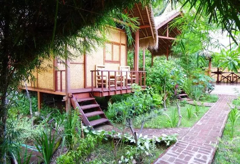 ペンション Shibui Garden Bungalows And Restaurant