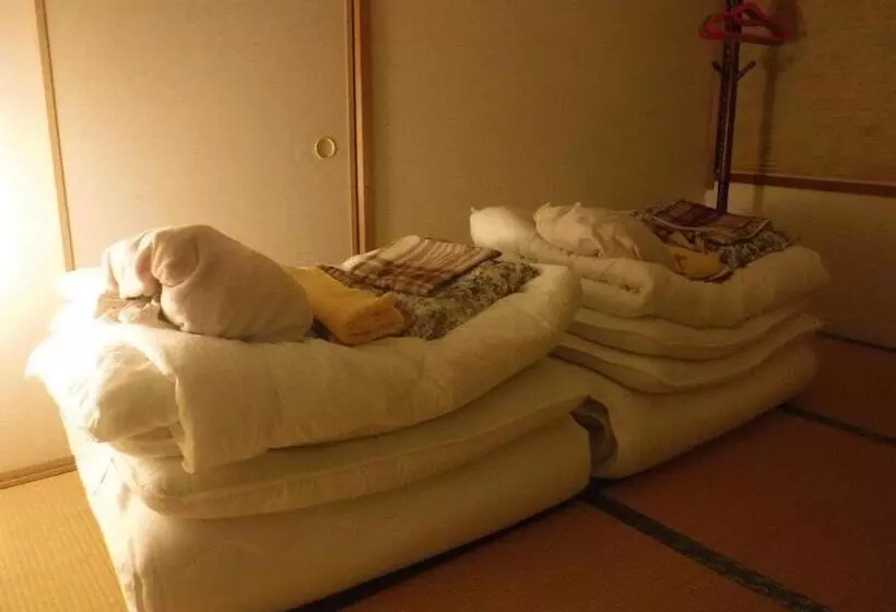 ペンション Wholeearth Ryokan Hiroshima