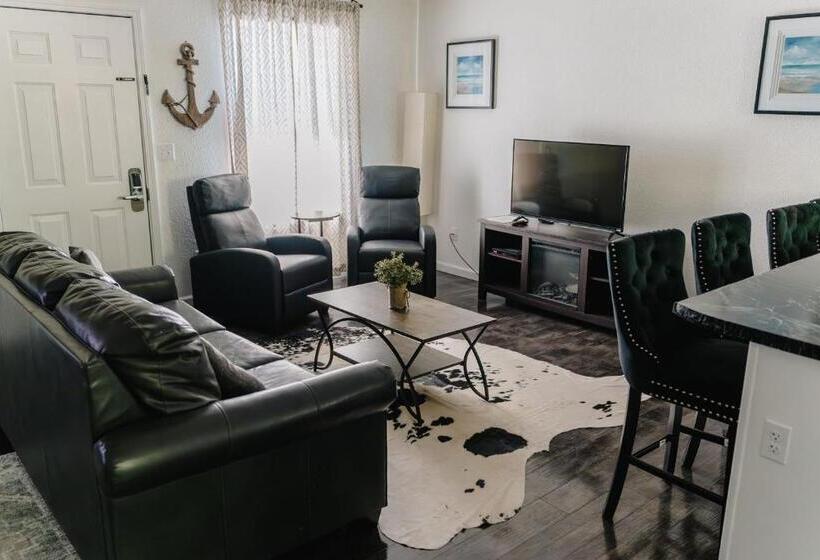 فندق صغير Anchor Inn And Suites