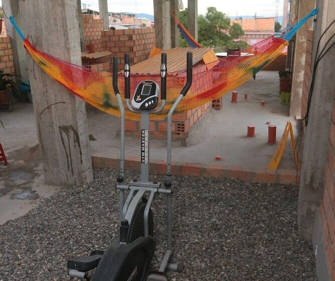 هاستل Flor Del Valle