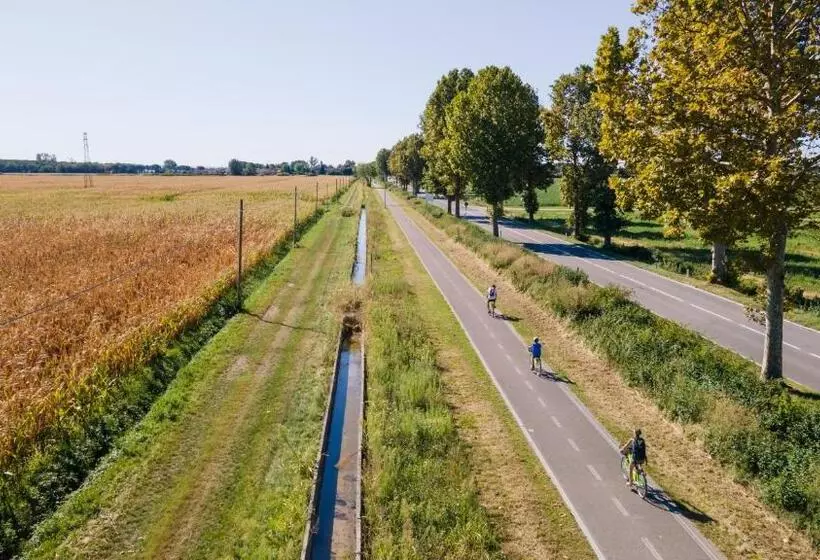 Hotelli Agriturismo Ai Due Leoni