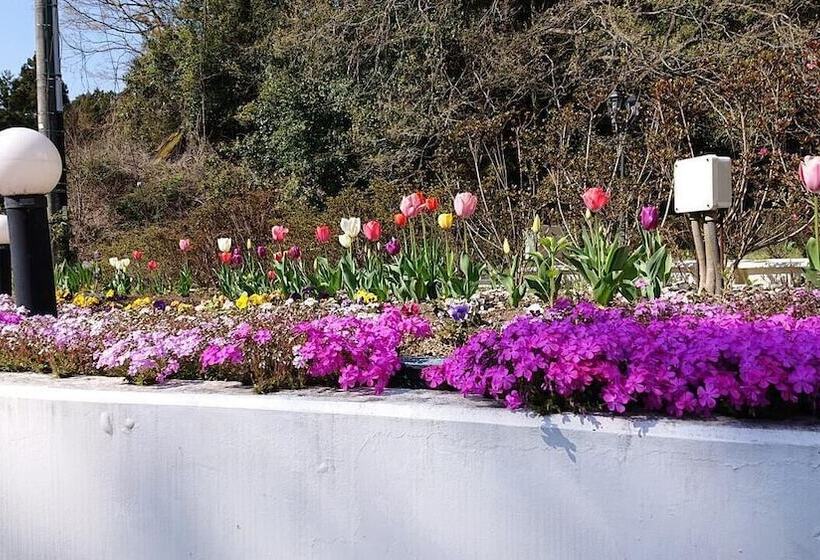 בית מלון כפרי Lake&forest Flower Villa