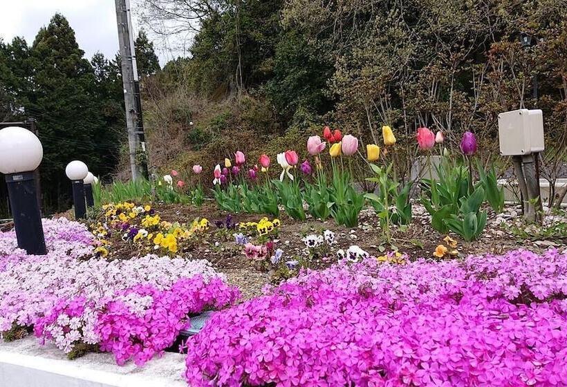 בית מלון כפרי Lake&forest Flower Villa